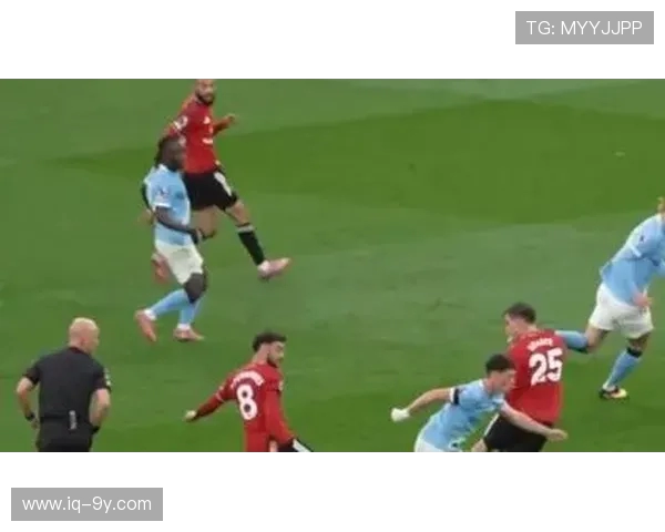 丝滑脚步演绎足球过人艺术展现绿茵灵动节奏之美妙瞬间绚烂闪耀时