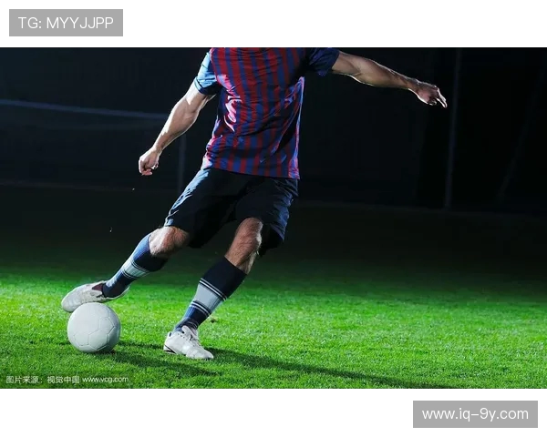 足球运动员特效拍摄技巧全解析 打造震撼视觉冲击力的运动镜头